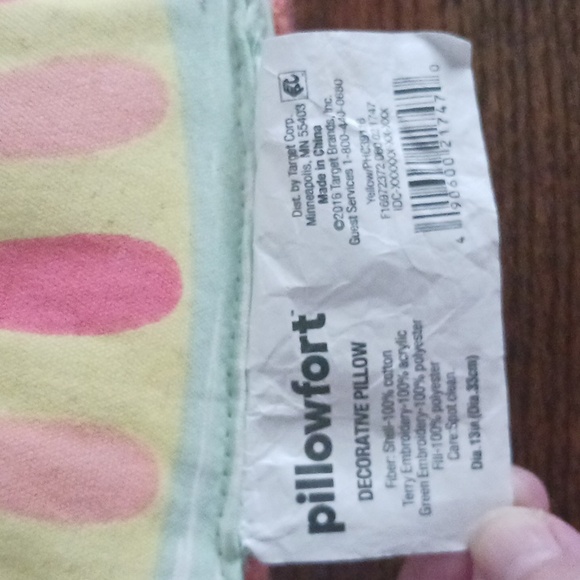 Decorative round pillow - Picture 3 of 7